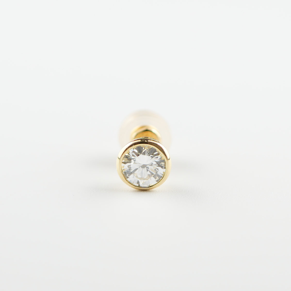 ピアス K18 0.4ct ダイヤモンド付 片方 ※フクリン留め