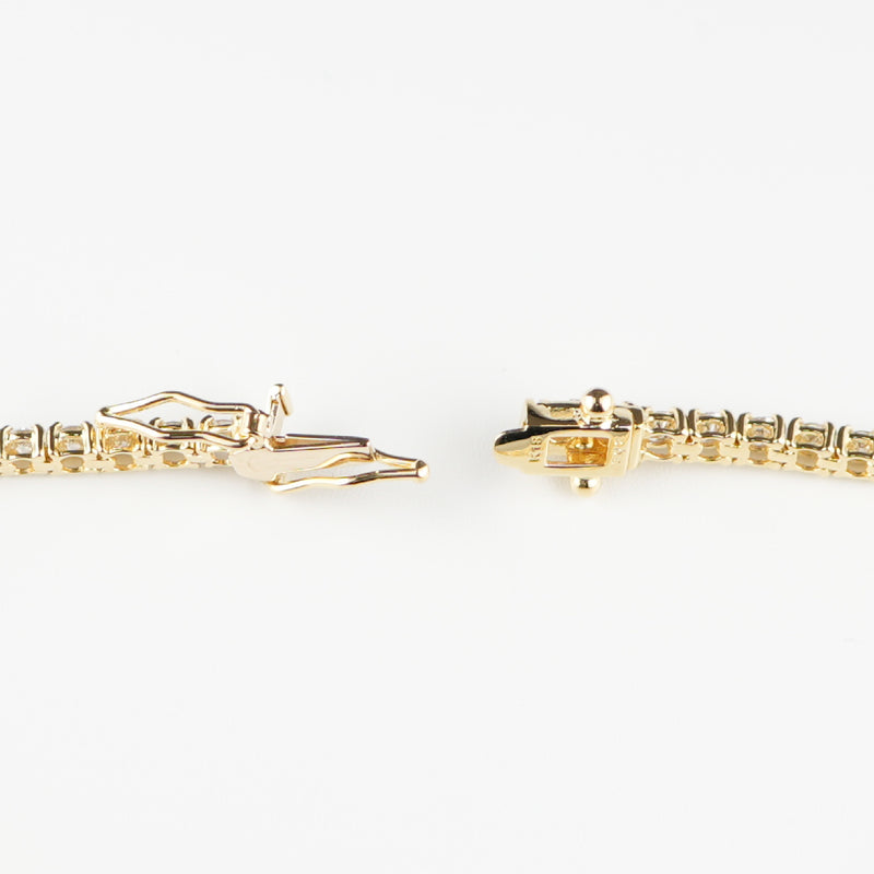 ダイヤモンドテニスブレスレット ストレート K18枠 幅2.6mm 18cm トータル3.02ct カラー:G〜H クラリティ:VS-2〜SI-2 カット:VG ※ダイヤモンドのグレードは目安となります※