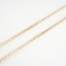 ダイヤモンドテニスネックレス ストレート K18枠 幅2.7mm 50cm トータル5.57ct カラー:F〜G クラリティ:VS-2〜SI-2 カット:EX〜VG ※ダイヤモンドのグレードは目安となります※