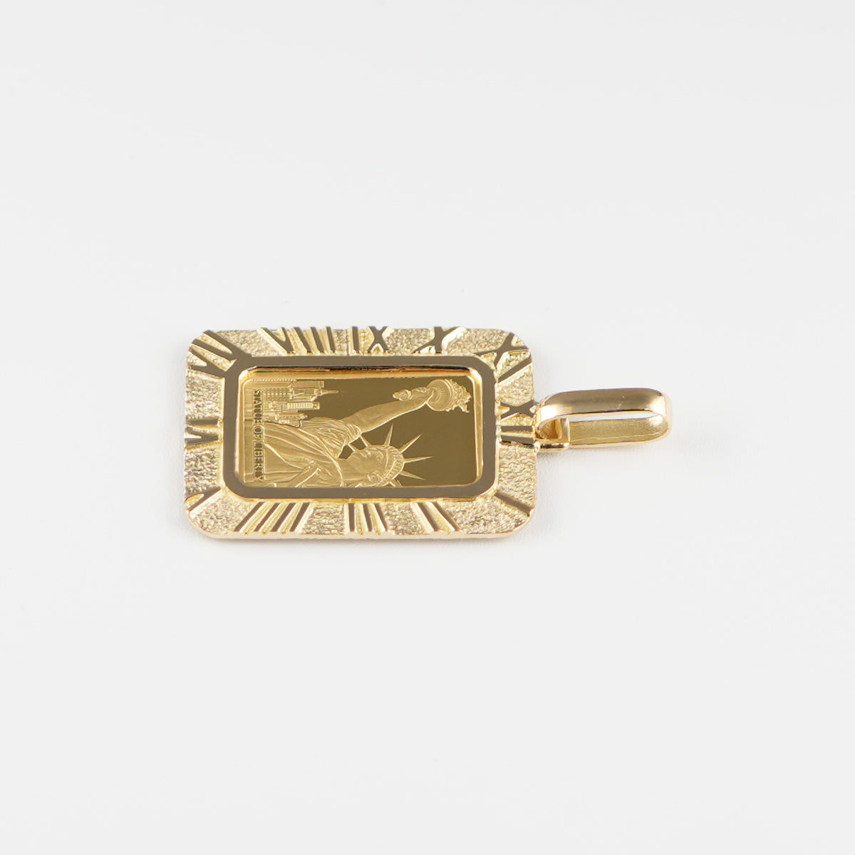 ペンダントトップ K24 PAMPリバティ インゴット 2g K18 枠付 (Type-RM)