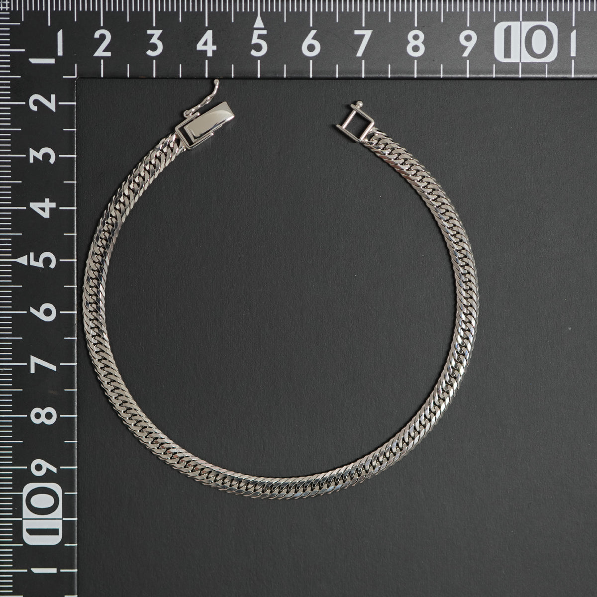 【新品未使用】Pt850喜平ブレスレット18cm30.5g、造幣局マークあり プラチナ850 喜平ブレスレット Pt850 2面カット 30g 18-20cm 造幣局