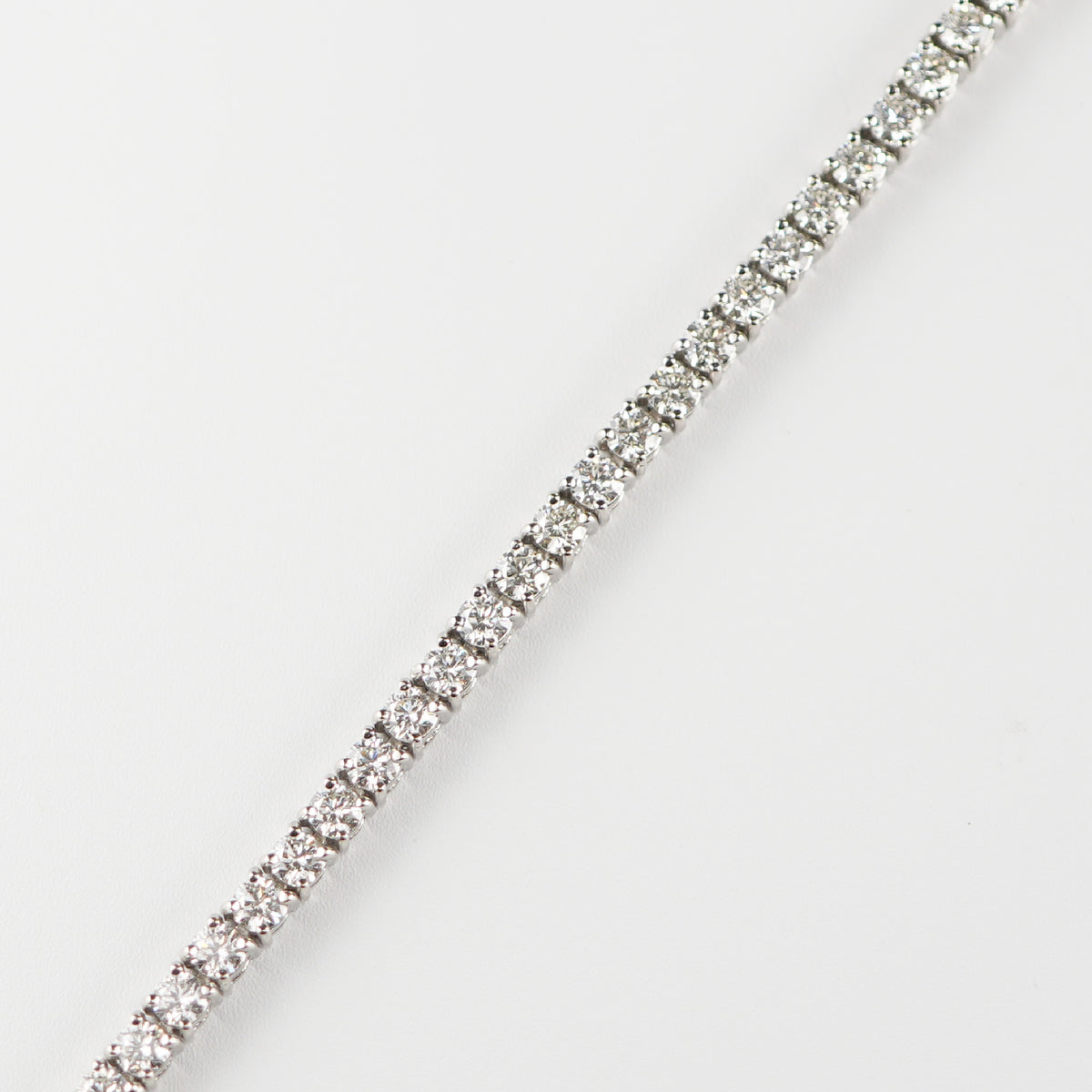 ダイヤモンドテニスブレスレット ストレート Pt900枠 Pt850(金具部分一