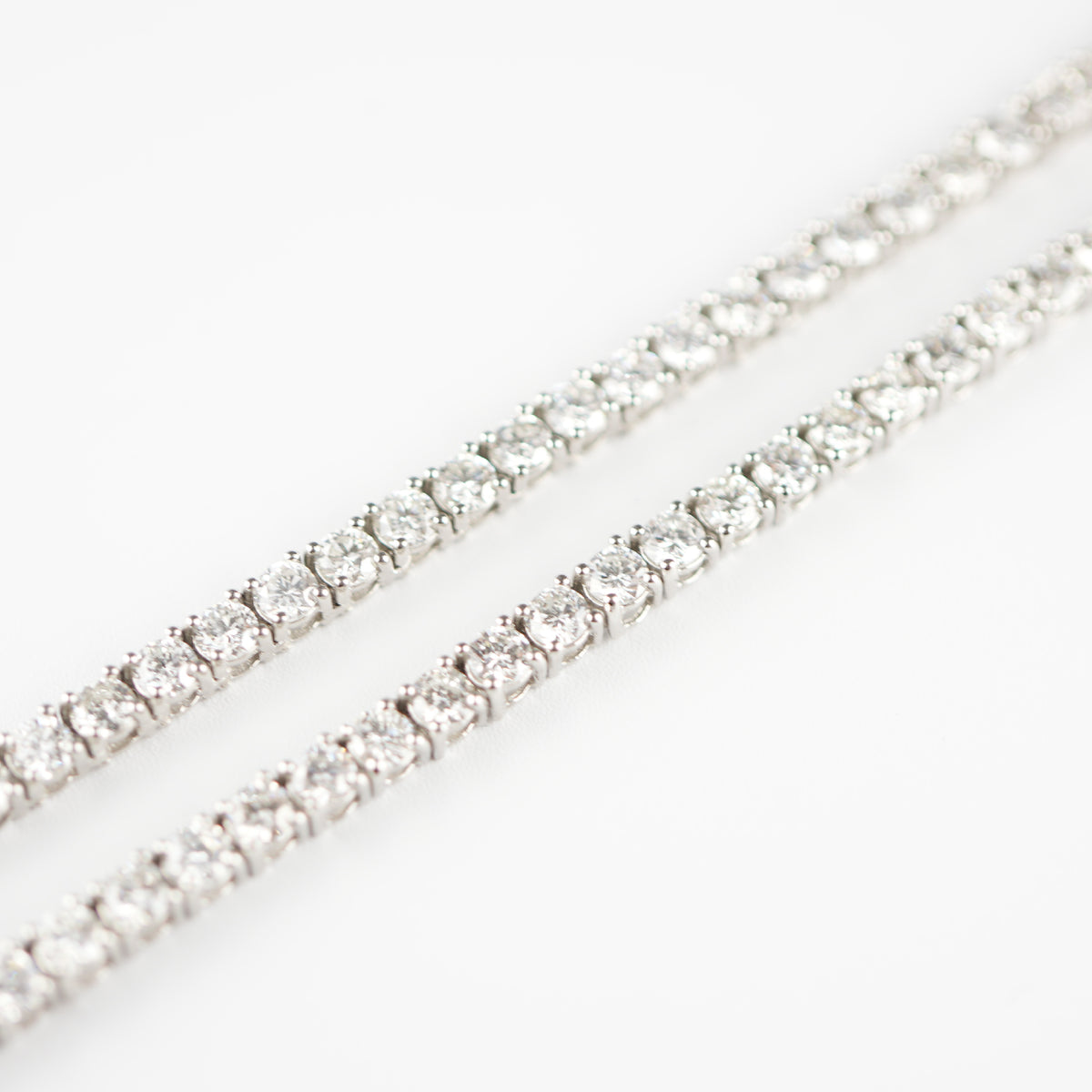 ダイヤモンドテニスネックレス ストレート Pt900枠 Pt850(金具部分一部