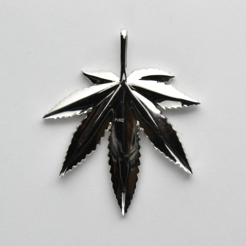 ペンダントトップ 大麻草 Pt900 (Type-OT)